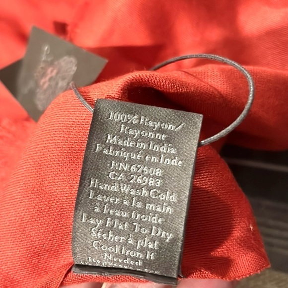 NWT, Vince Camuto Soft, Shimmering Rooibis Tea Lux, Fall, Scarf/Wrap, 24” x 80” - Picture 2 of 7